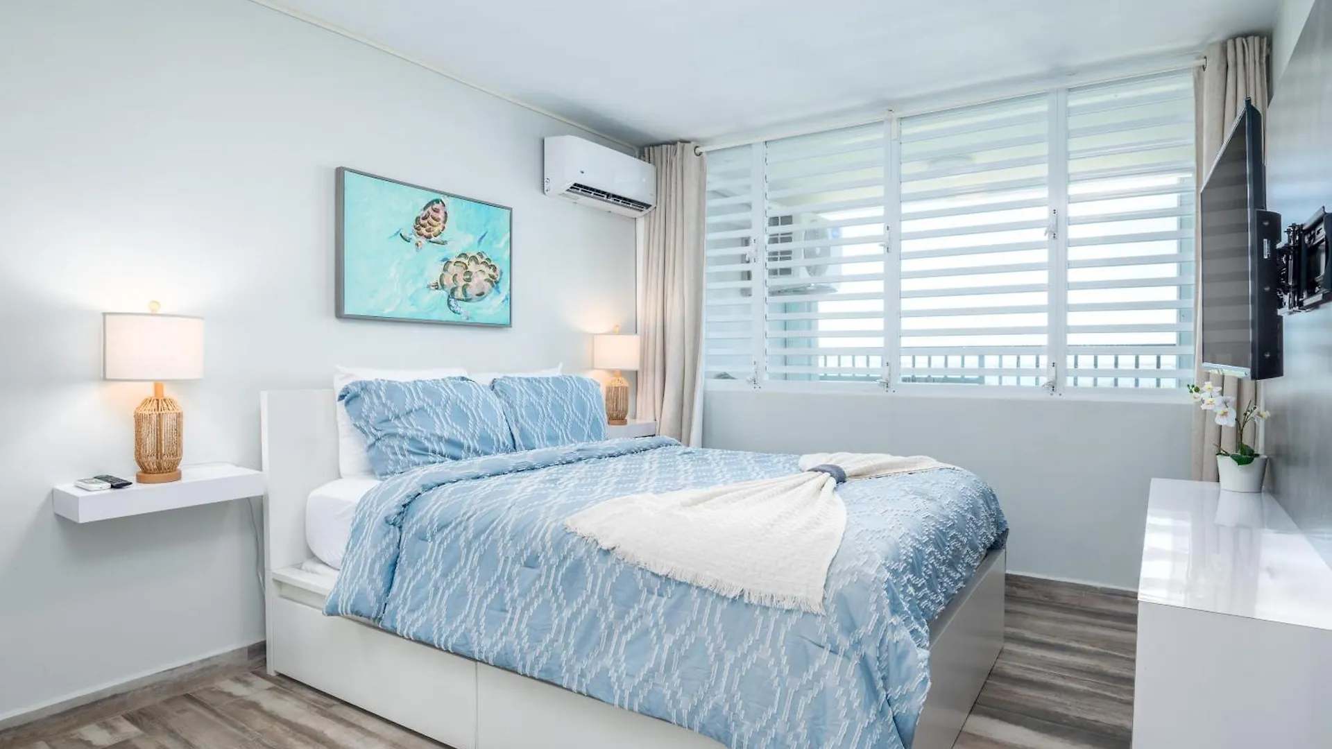 Sea La Vie Beachfront Condo With Dreaming View 卢基约 公寓